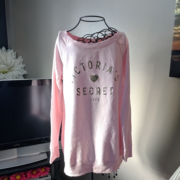 Victoria's Secret scoop neck sweatshirt 🌺 - Picture 2 of 4